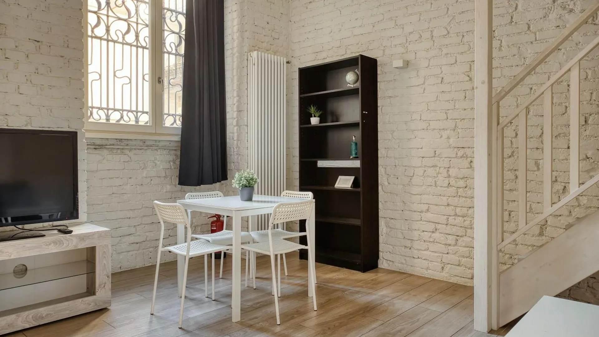 Modern Loft Near Bosco Verticale Mediolan