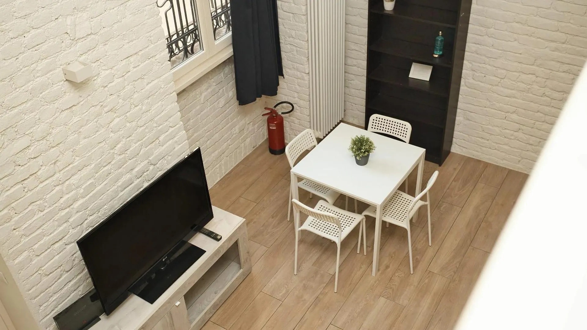 Modern Loft Near Bosco Verticale 米兰 0*,  意大利